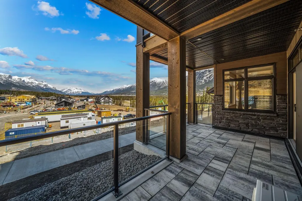 10 Cascade Ridge Canmore AB T1W 0K6