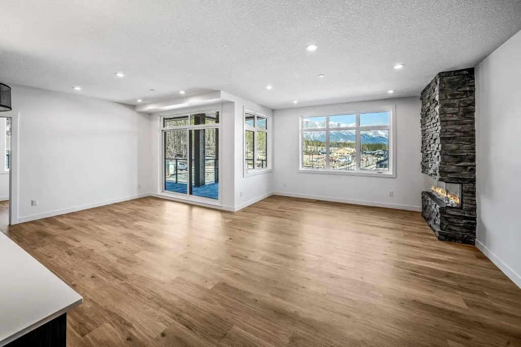 10 Cascade Ridge Canmore AB T1W 0K6