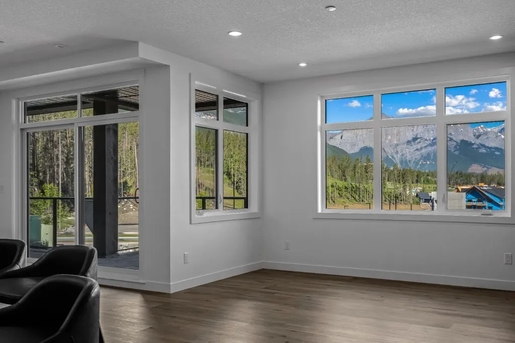 10 Cascade Ridge Canmore AB T1W 0K6