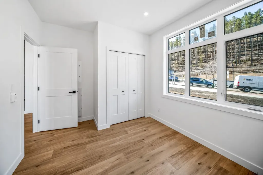 10 Cascade Ridge Canmore AB T1W 0K6
