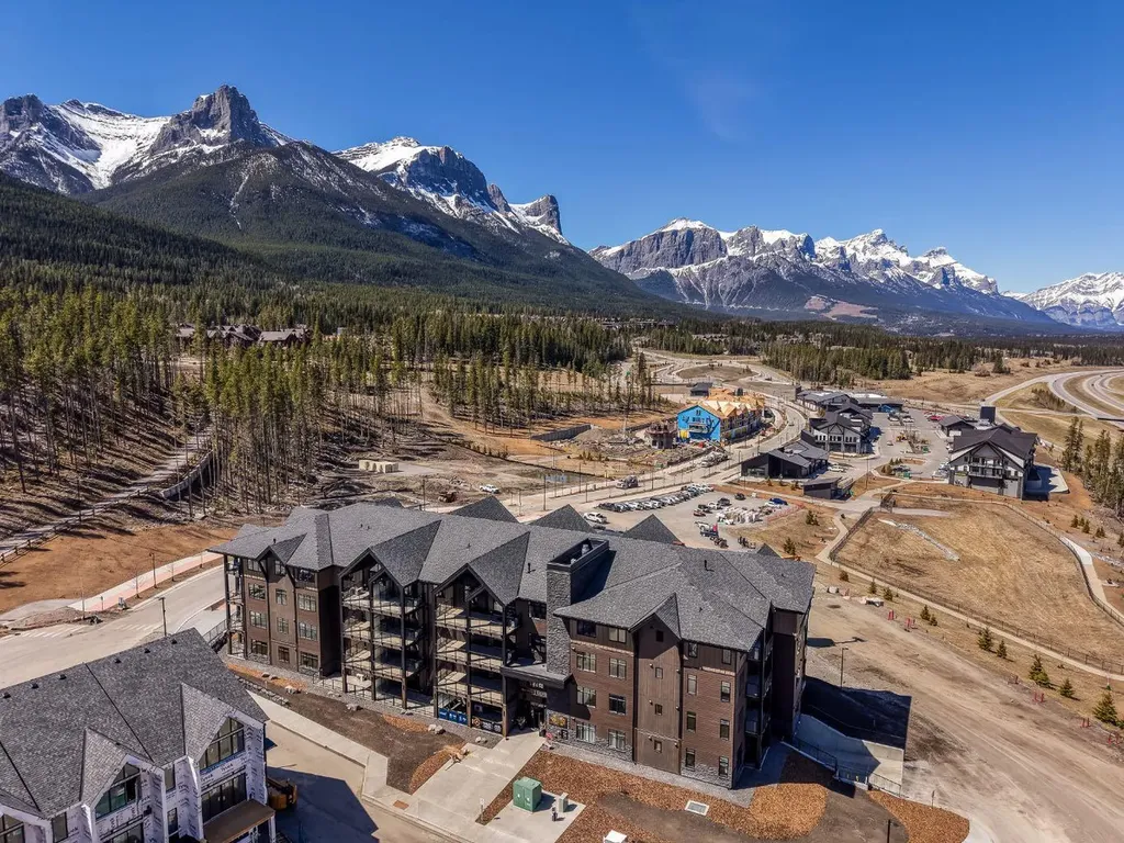 10 Cascade Ridge Canmore AB T1W 0K6