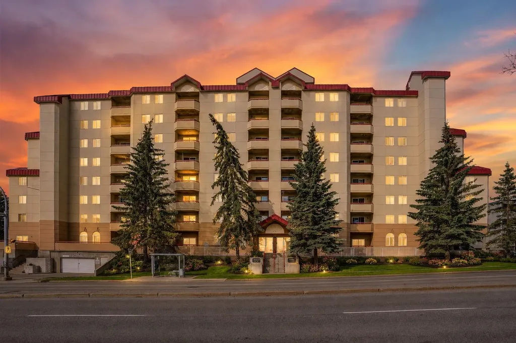 2011 University Drive NW Calgary AB T2N4T4