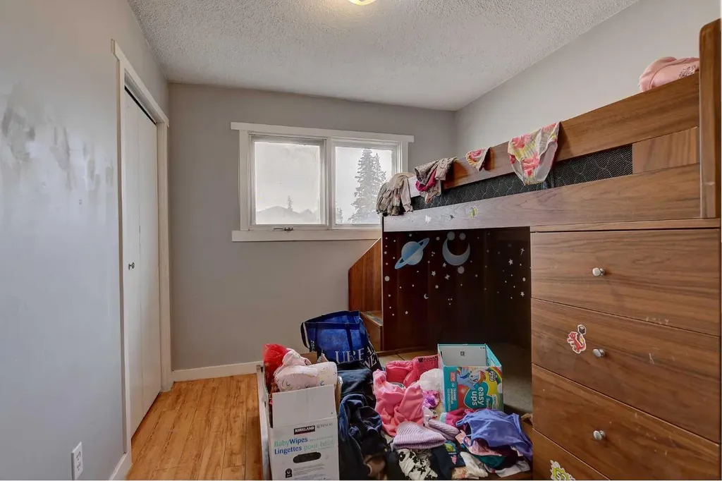 9809 98 Avenue Sexsmith AB T0H3C0