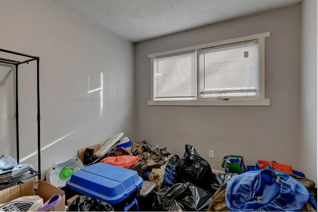 9809 98 Avenue Sexsmith AB T0H3C0