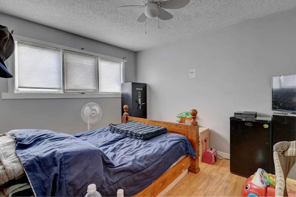 9809 98 Avenue Sexsmith AB T0H3C0