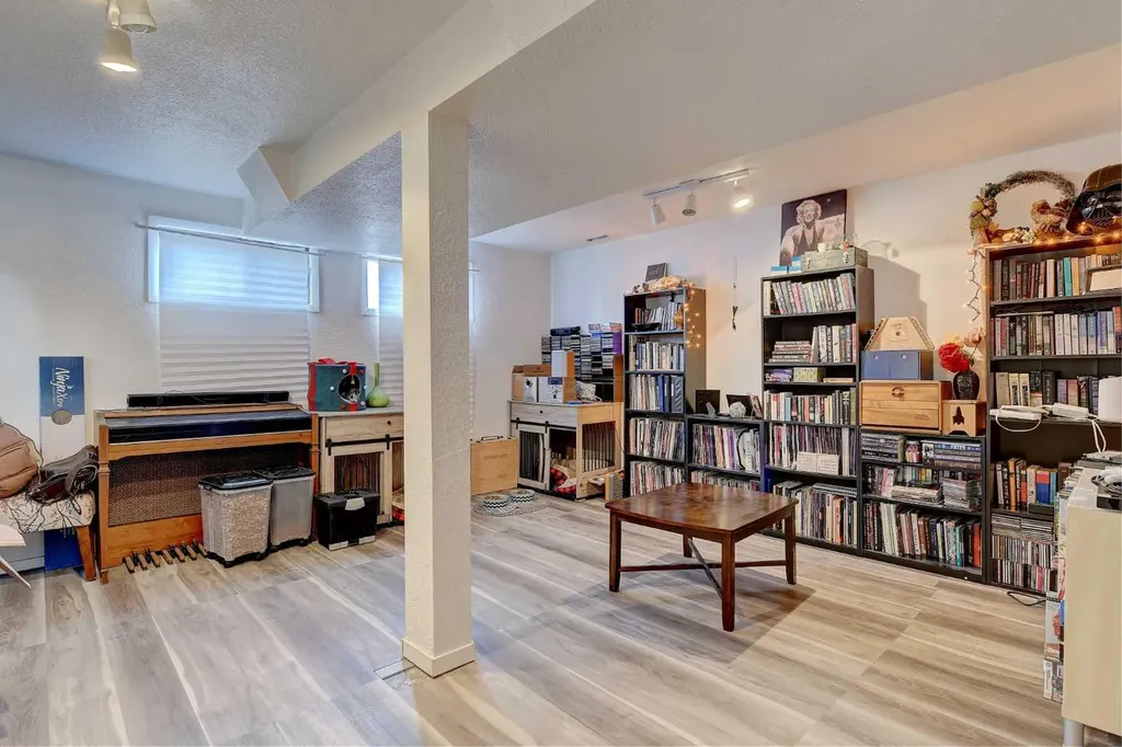 9809 98 Avenue Sexsmith AB T0H3C0