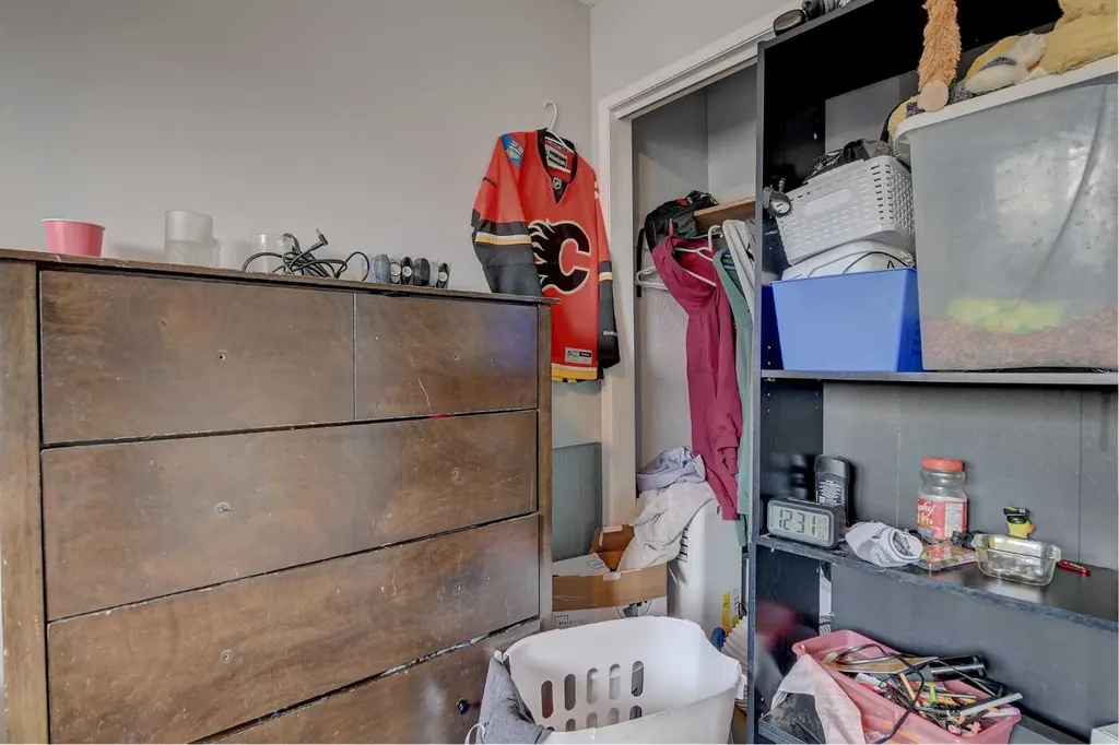 9809 98 Avenue Sexsmith AB T0H3C0