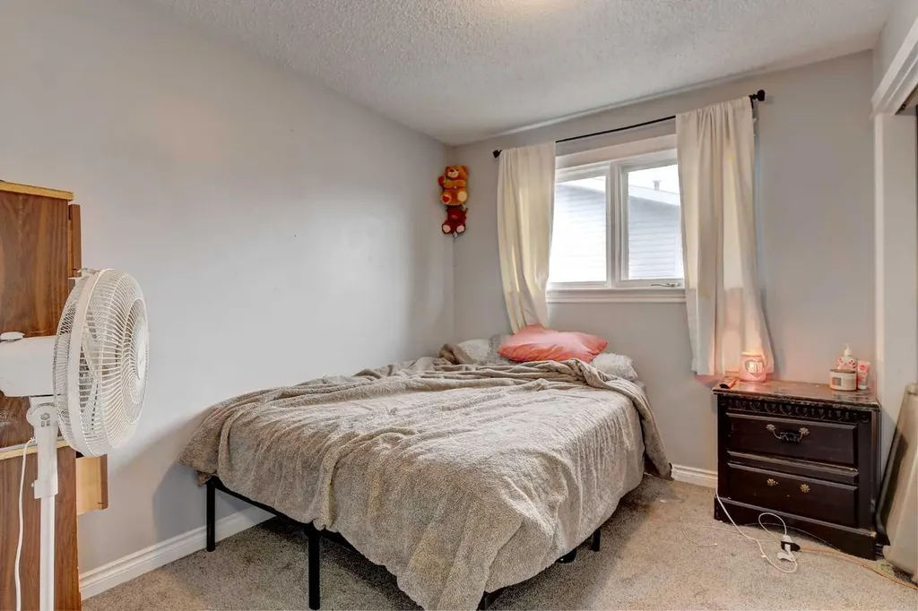9809 98 Avenue Sexsmith AB T0H3C0