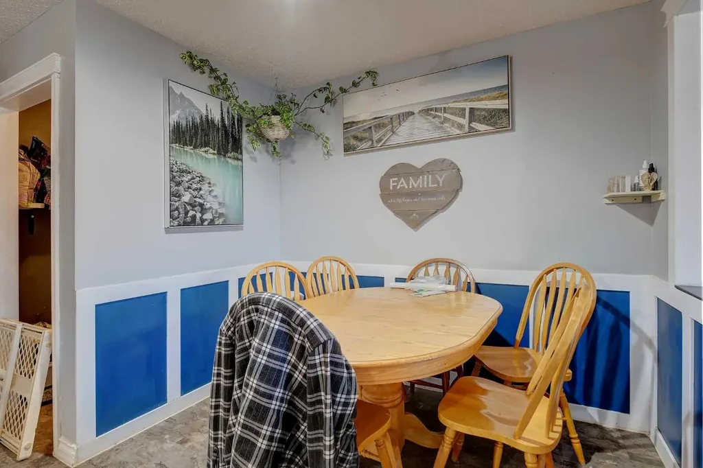 9809 98 Avenue Sexsmith AB T0H3C0