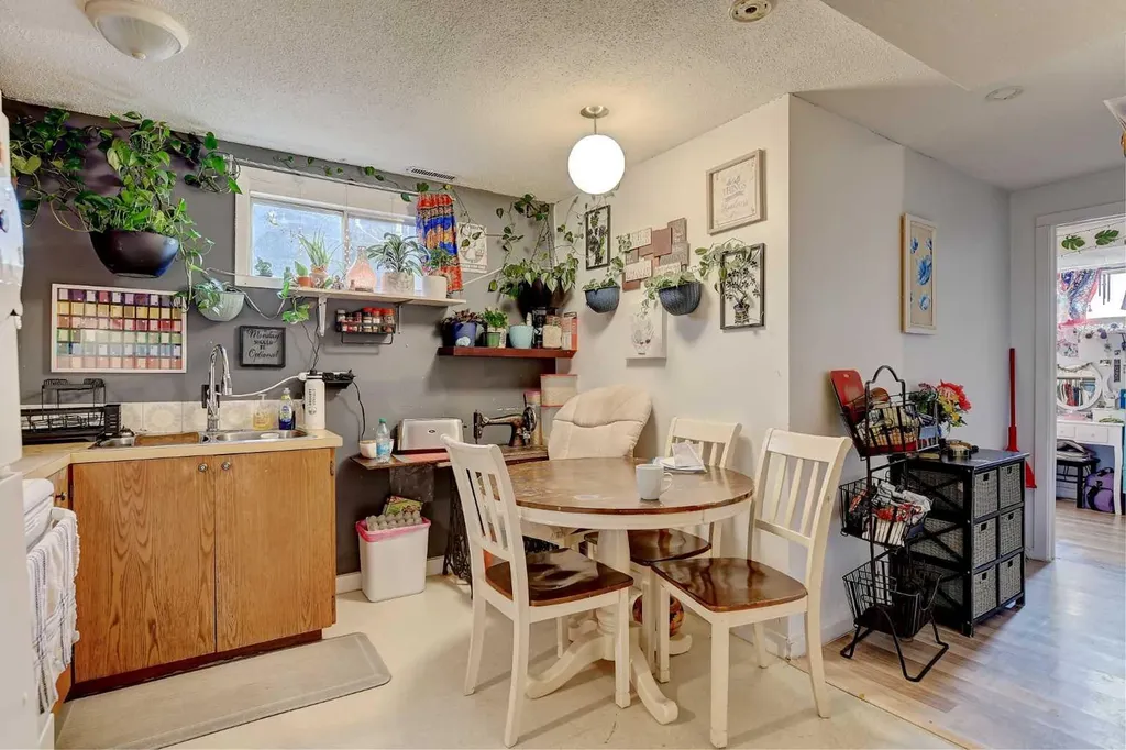 9809 98 Avenue Sexsmith AB T0H3C0