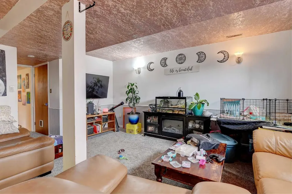 9809 98 Avenue Sexsmith AB T0H3C0