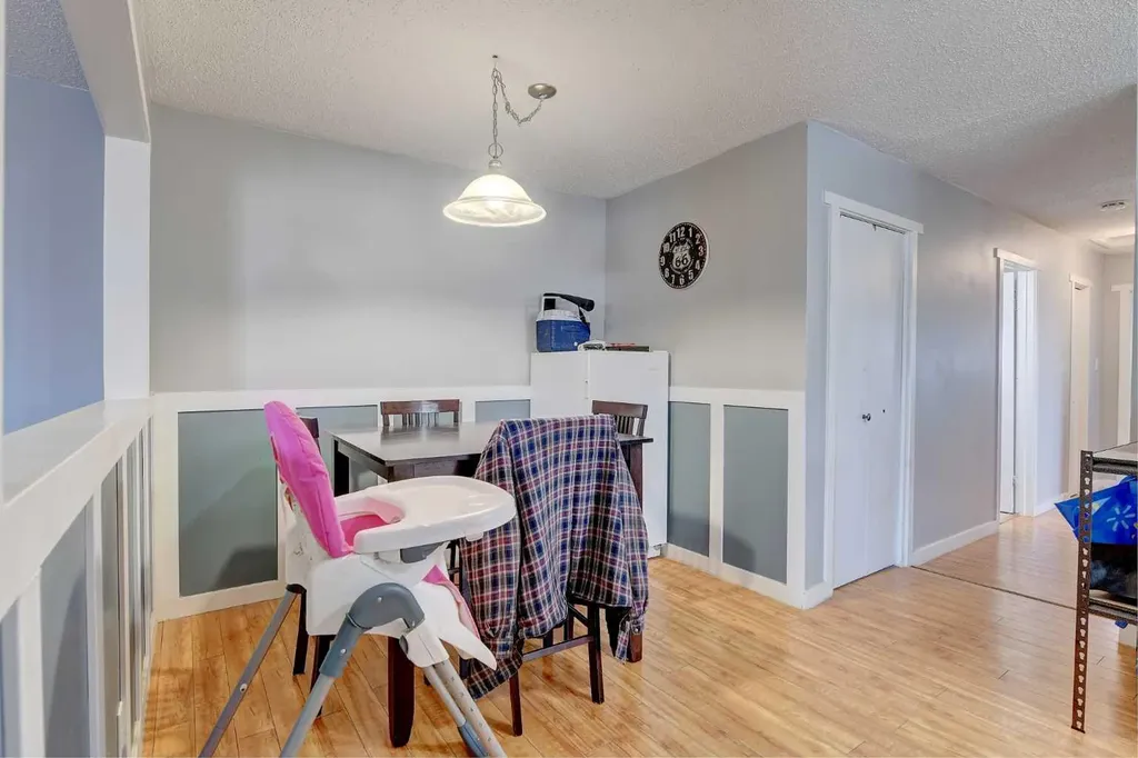 9809 98 Avenue Sexsmith AB T0H3C0