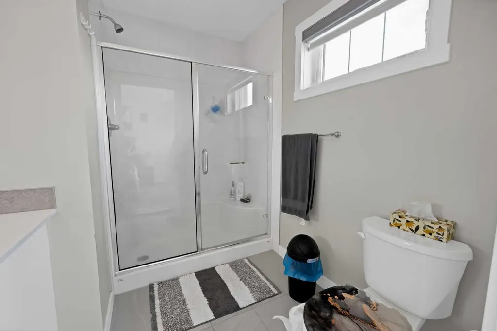 241 Midgrove Mews SW Airdrie AB T4B 5K8