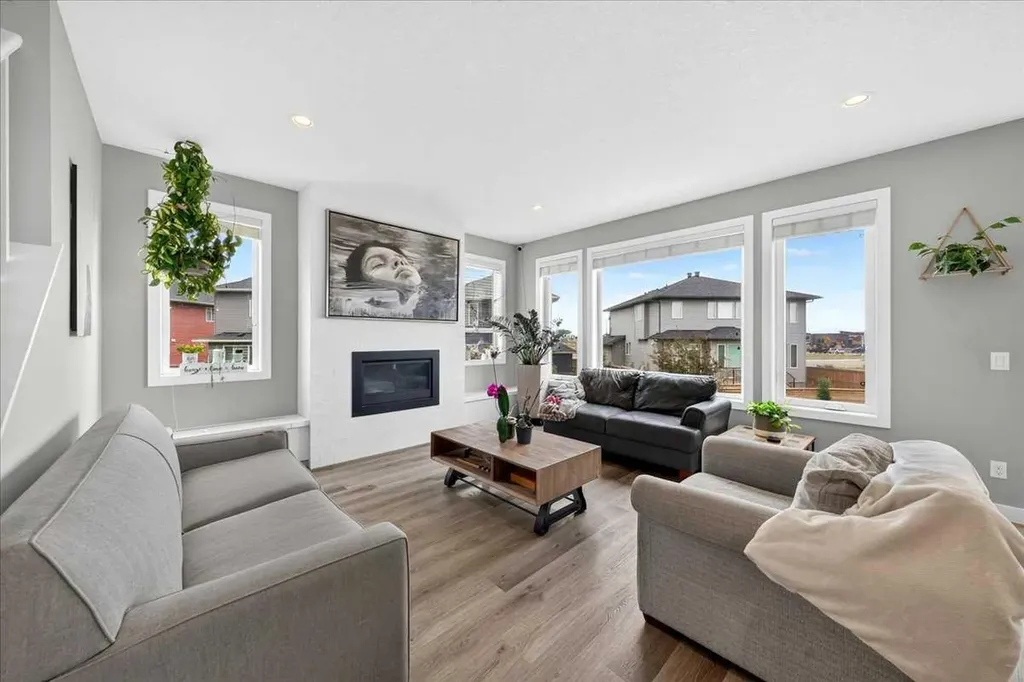119 Dawson Harbour Court Chestermere AB T1X 1Z7