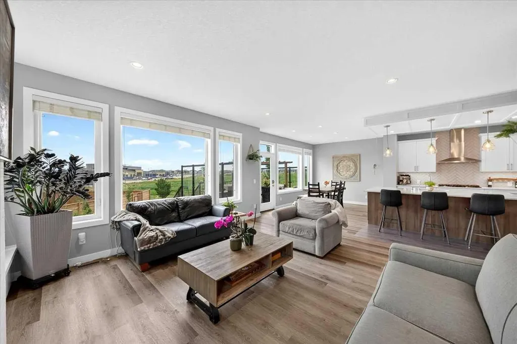 119 Dawson Harbour Court Chestermere AB T1X 1Z7