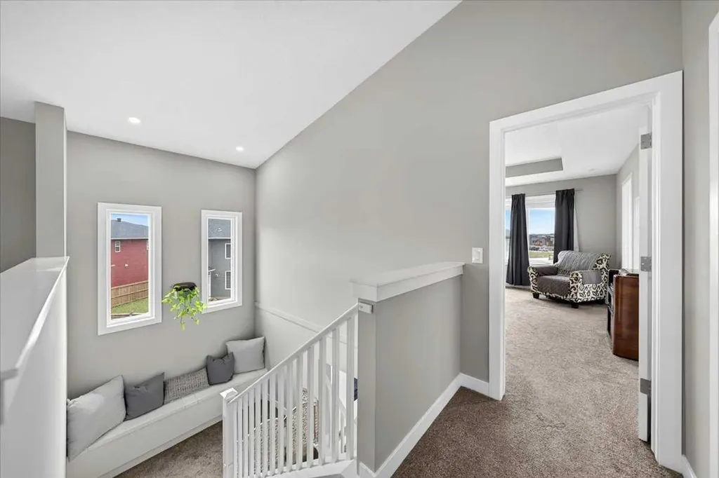 119 Dawson Harbour Court Chestermere AB T1X 1Z7