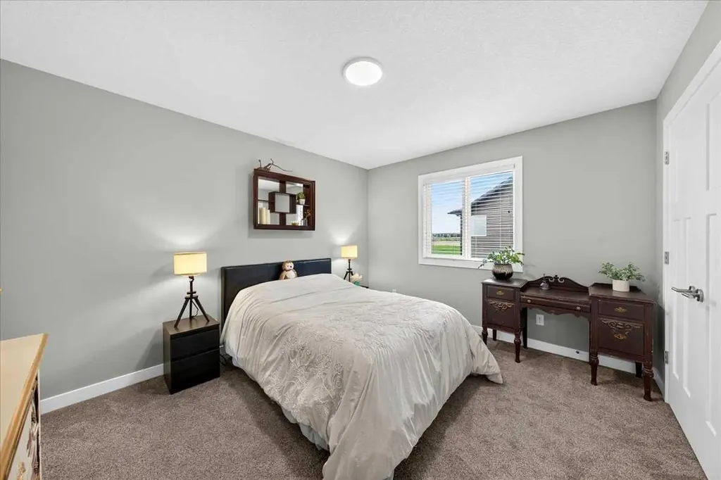 119 Dawson Harbour Court Chestermere AB T1X 1Z7