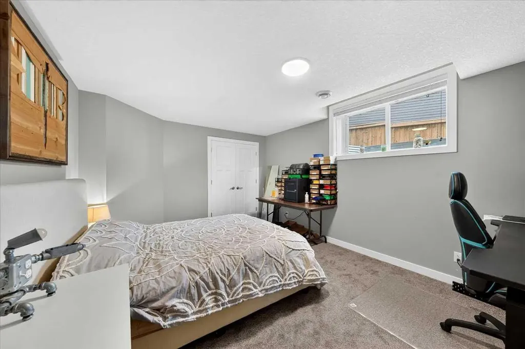 119 Dawson Harbour Court Chestermere AB T1X 1Z7