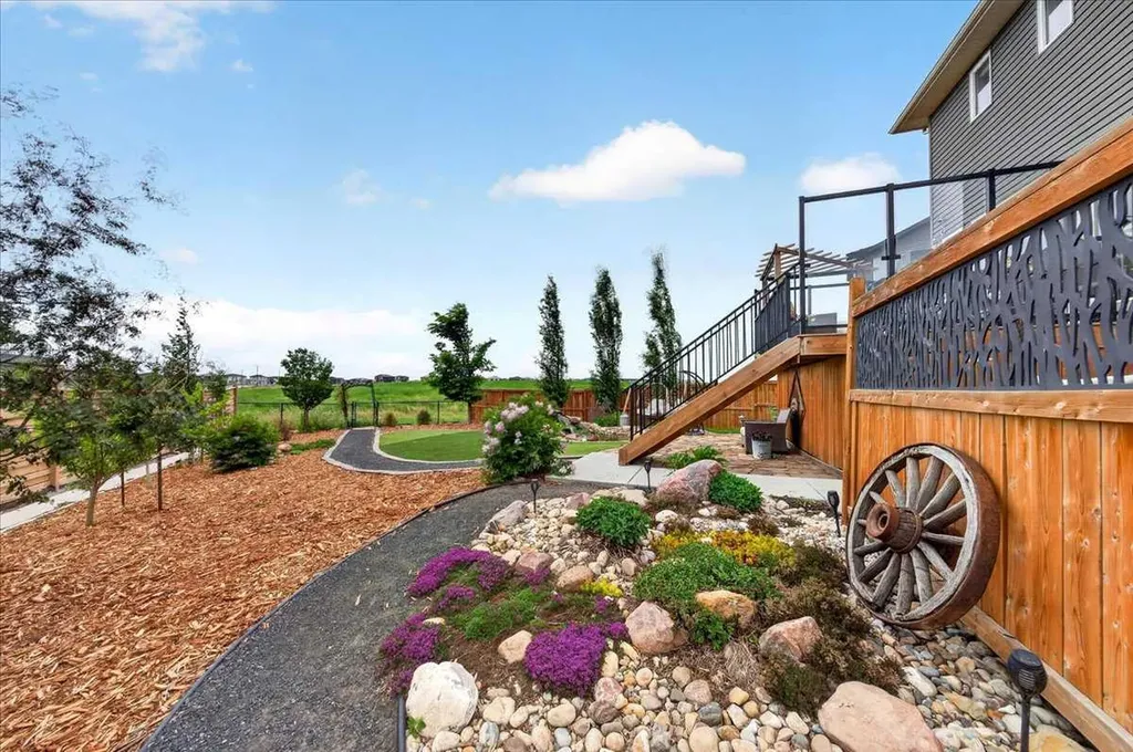 119 Dawson Harbour Court Chestermere AB T1X 1Z7