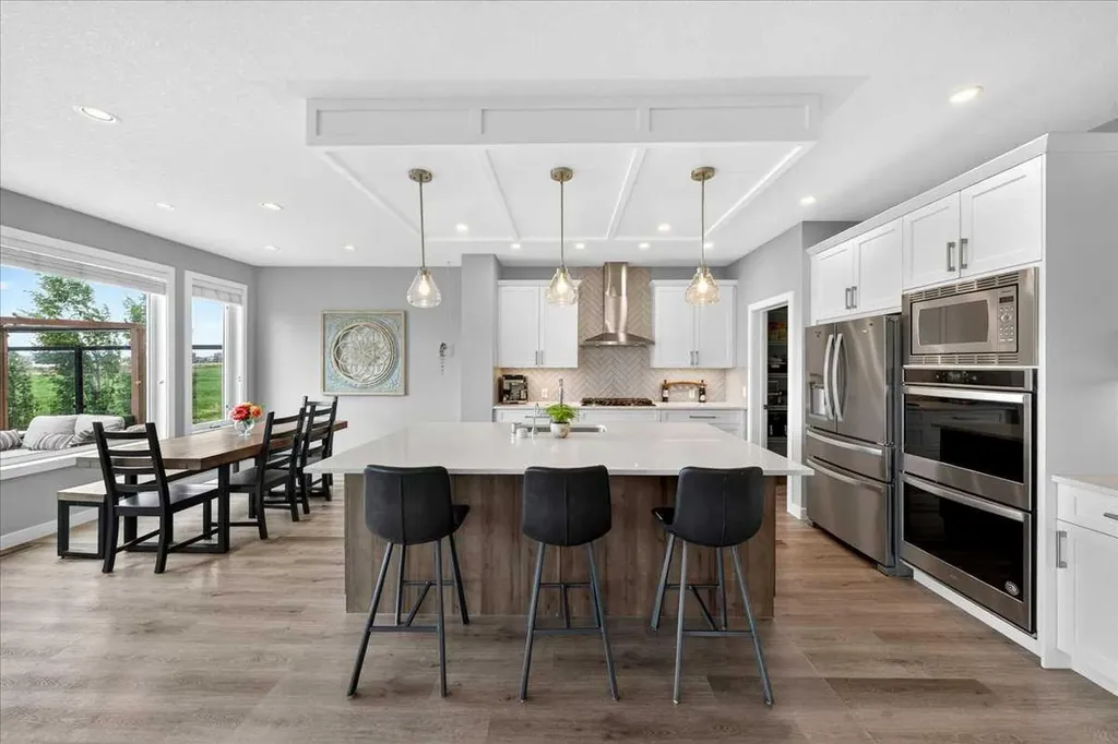 119 Dawson Harbour Court Chestermere AB T1X 1Z7