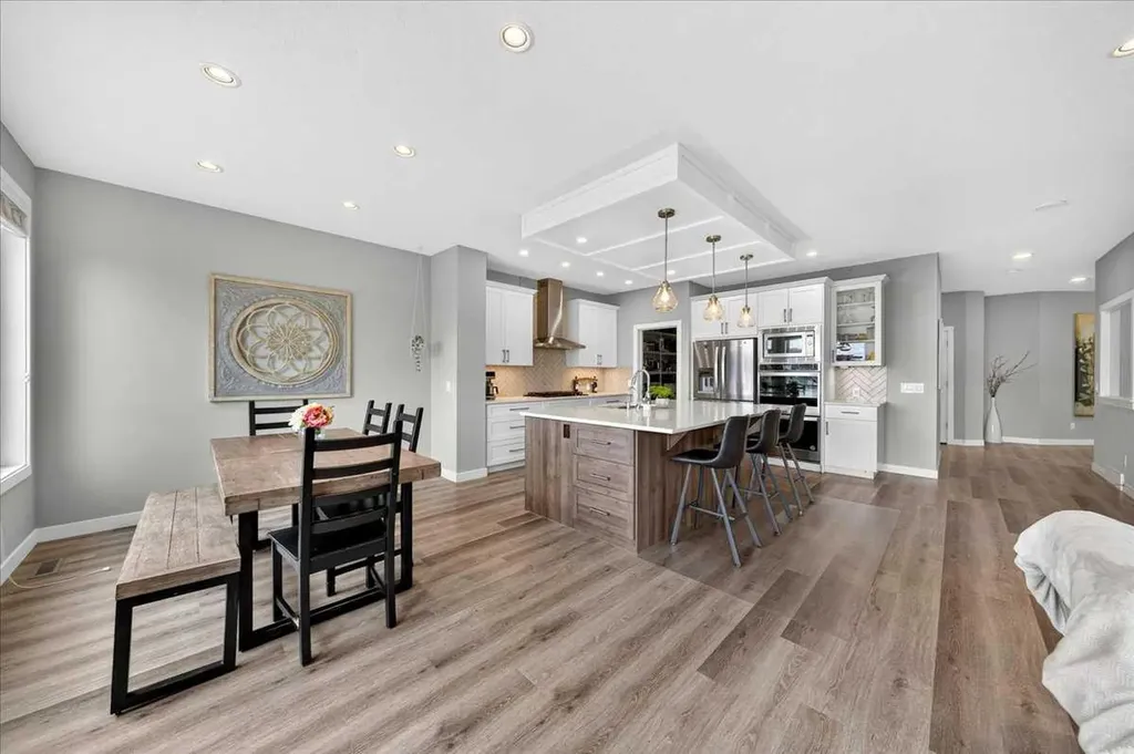 119 Dawson Harbour Court Chestermere AB T1X 1Z7