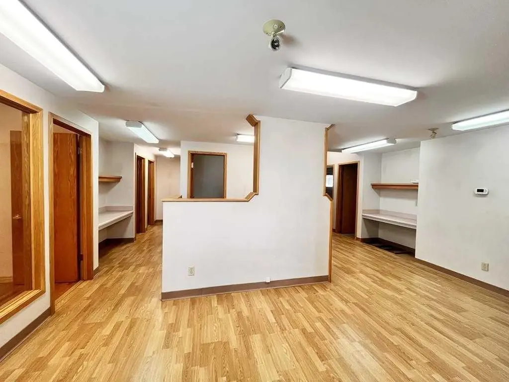 4131 Bow Trail SW Calgary AB T3C 2E9