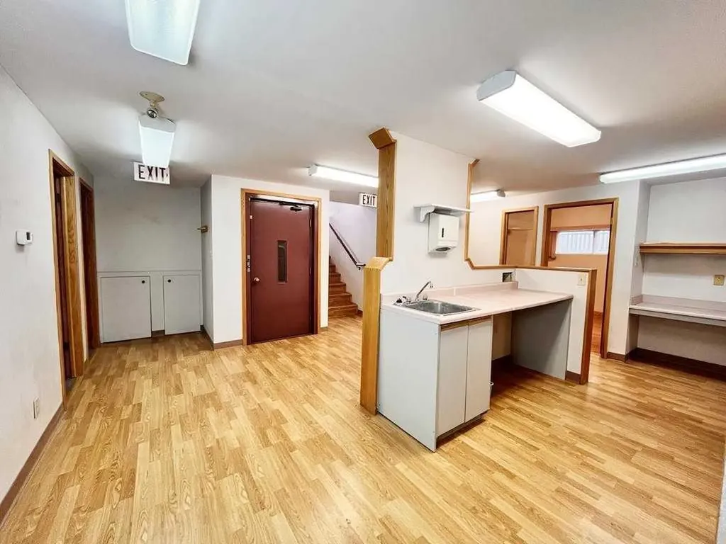 4131 Bow Trail SW Calgary AB T3C 2E9