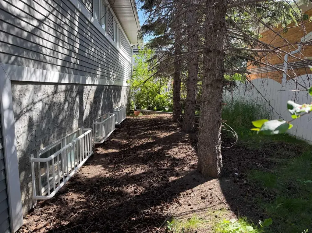 4131 Bow Trail SW Calgary AB T3C 2E9