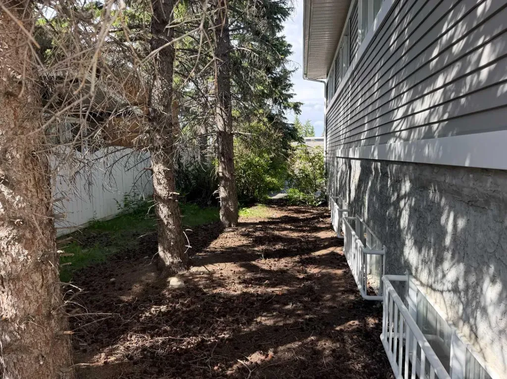 4131 Bow Trail SW Calgary AB T3C 2E9