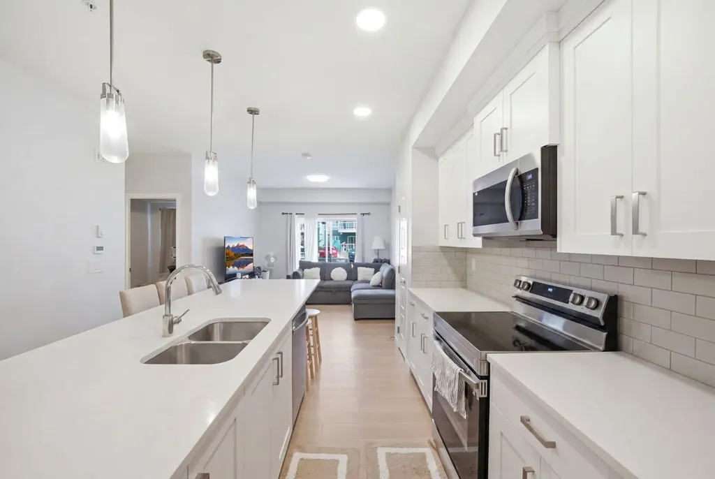 220 Seton Grove SE Calgary AB T3M3T1