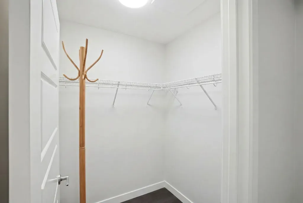 220 Seton Grove SE Calgary AB T3M3T1