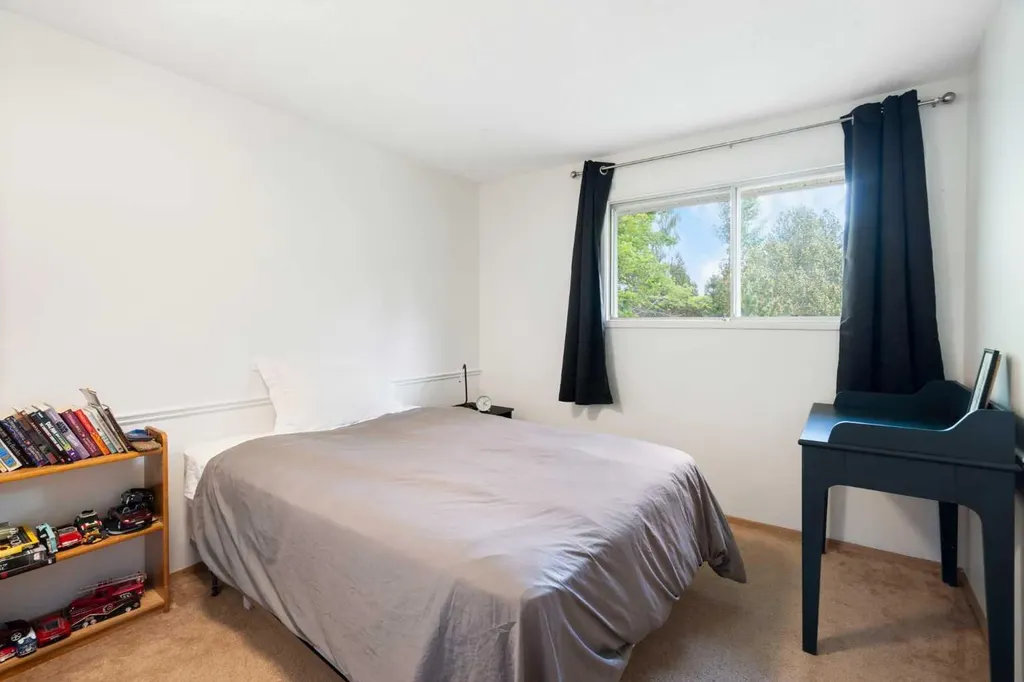 5431 Silverdale Drive NW Calgary AB T3B3M9