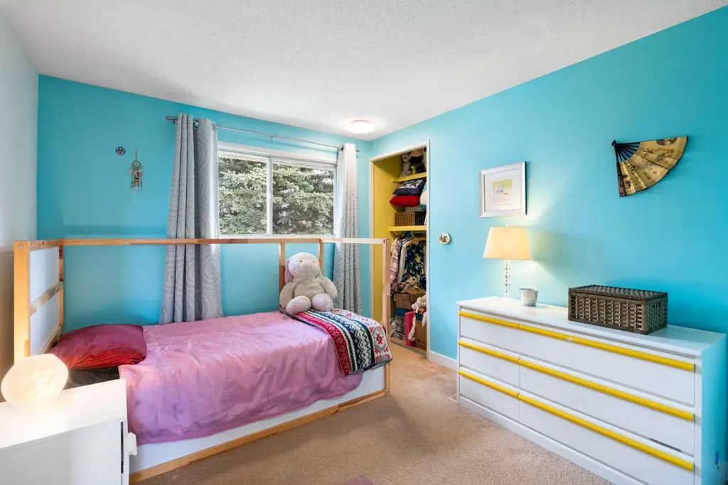 5431 Silverdale Drive NW Calgary AB T3B3M9