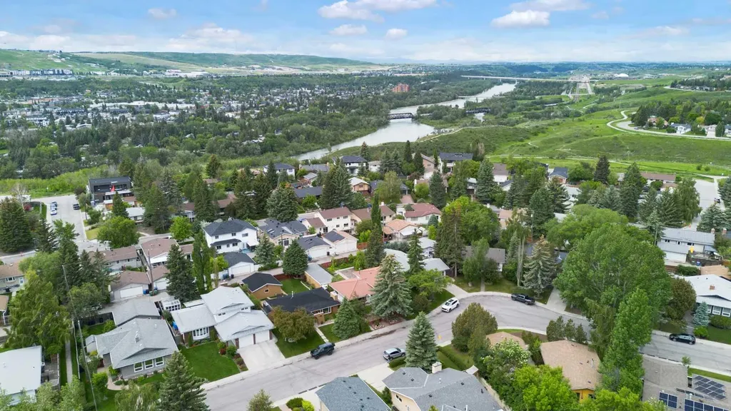 5431 Silverdale Drive NW Calgary AB T3B3M9