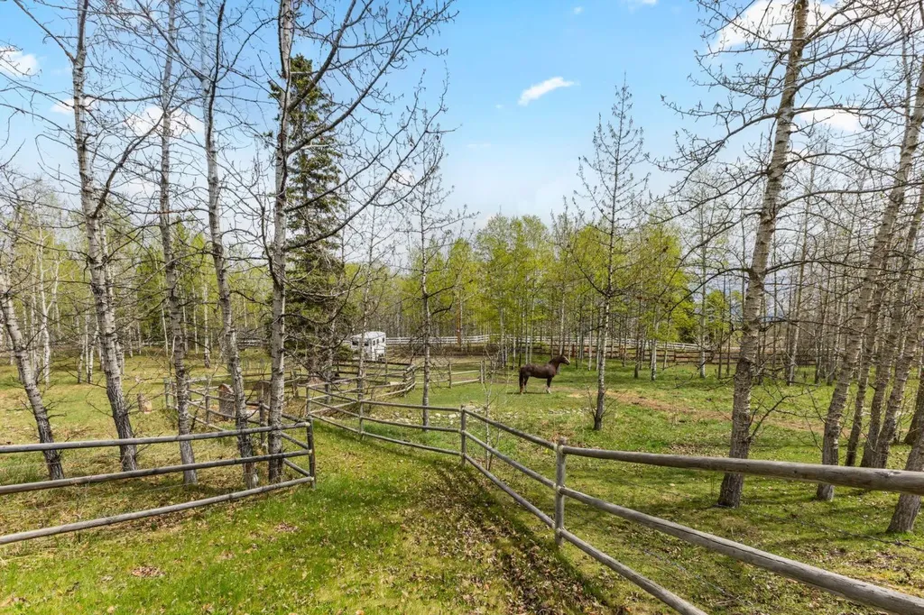 288017 160 Avenue W Rural Foothills County AB T0L 1W2