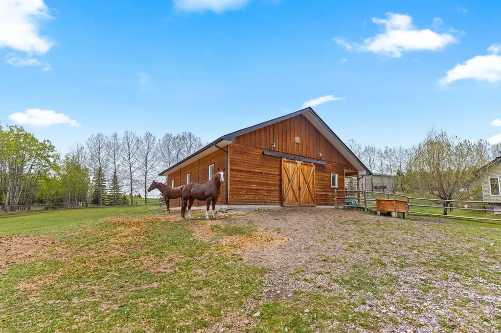 288017 160 Avenue W Rural Foothills County AB T0L 1W2