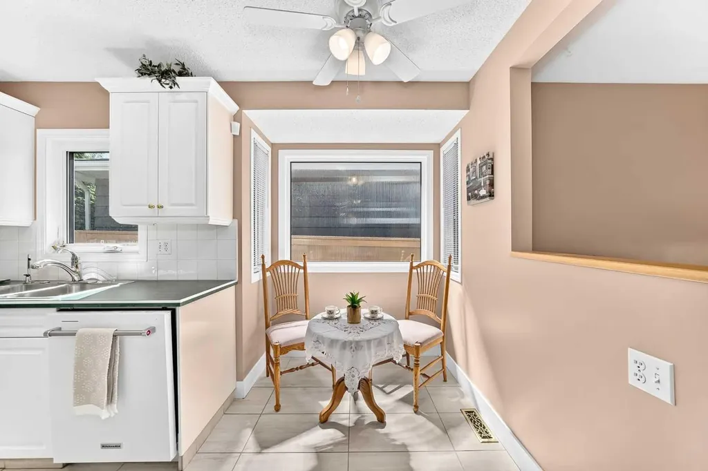 10435 Mapleridge Crescent SE Calgary AB T2J 1Y8