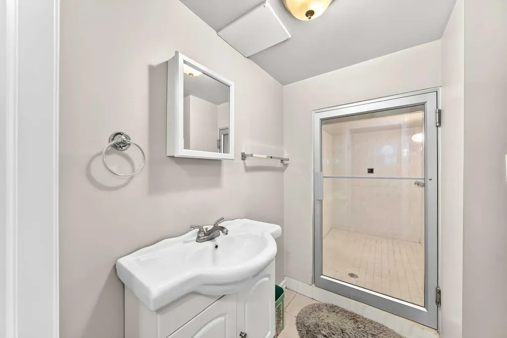 10435 Mapleridge Crescent SE Calgary AB T2J 1Y8