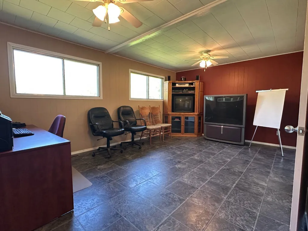 5132 Swan Crescent Swan Hills AB T0G 2C0