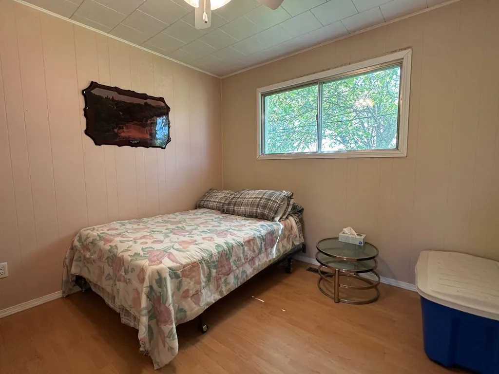 5132 Swan Crescent Swan Hills AB T0G 2C0