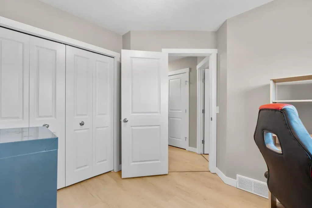 235 Ranch Ridge Meadow Strathmore AB T1P 0A9