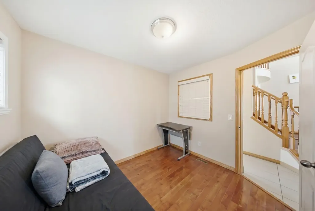 39 Taravista Drive NE Calgary AB T3J4S6