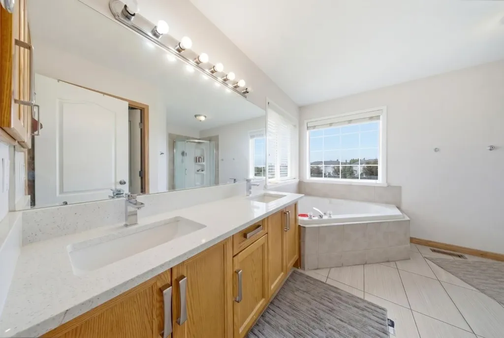 39 Taravista Drive NE Calgary AB T3J4S6