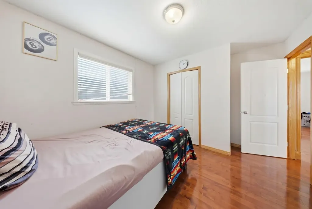 39 Taravista Drive NE Calgary AB T3J4S6