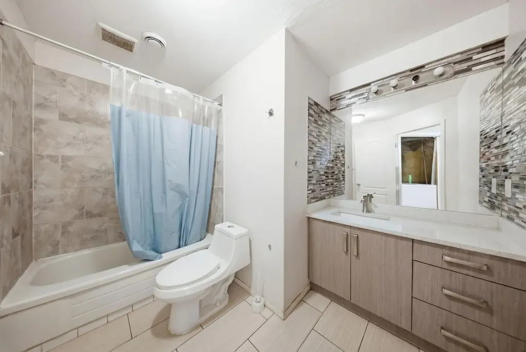 39 Taravista Drive NE Calgary AB T3J4S6