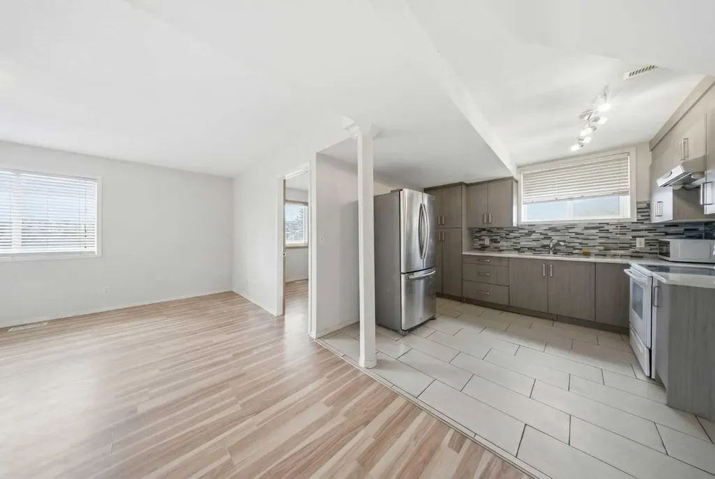 39 Taravista Drive NE Calgary AB T3J4S6