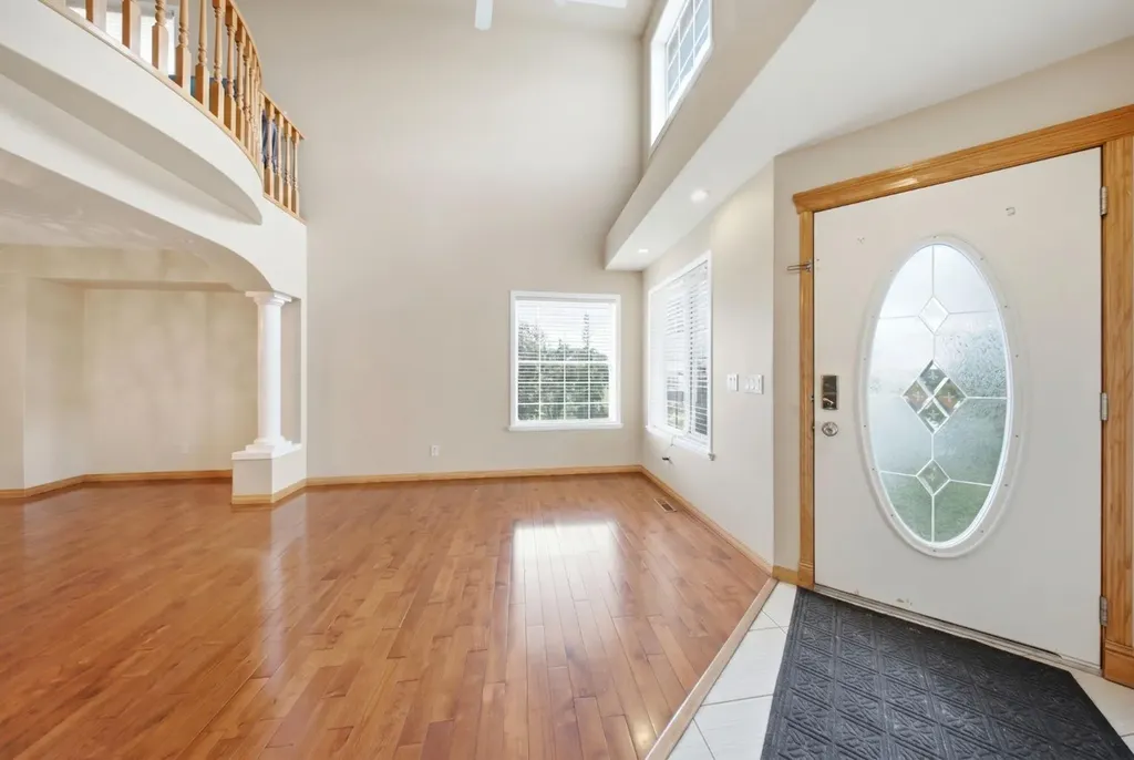 39 Taravista Drive NE Calgary AB T3J4S6