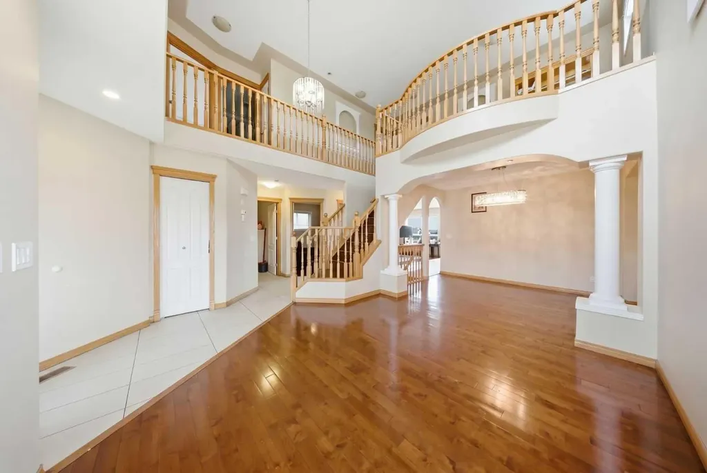 39 Taravista Drive NE Calgary AB T3J4S6