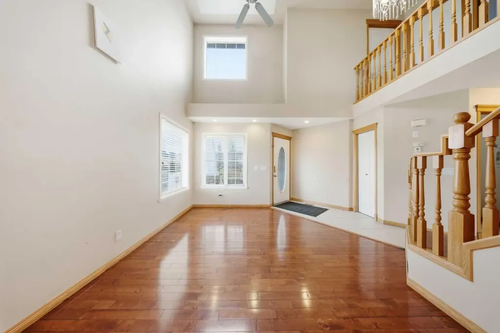 39 Taravista Drive NE Calgary AB T3J4S6