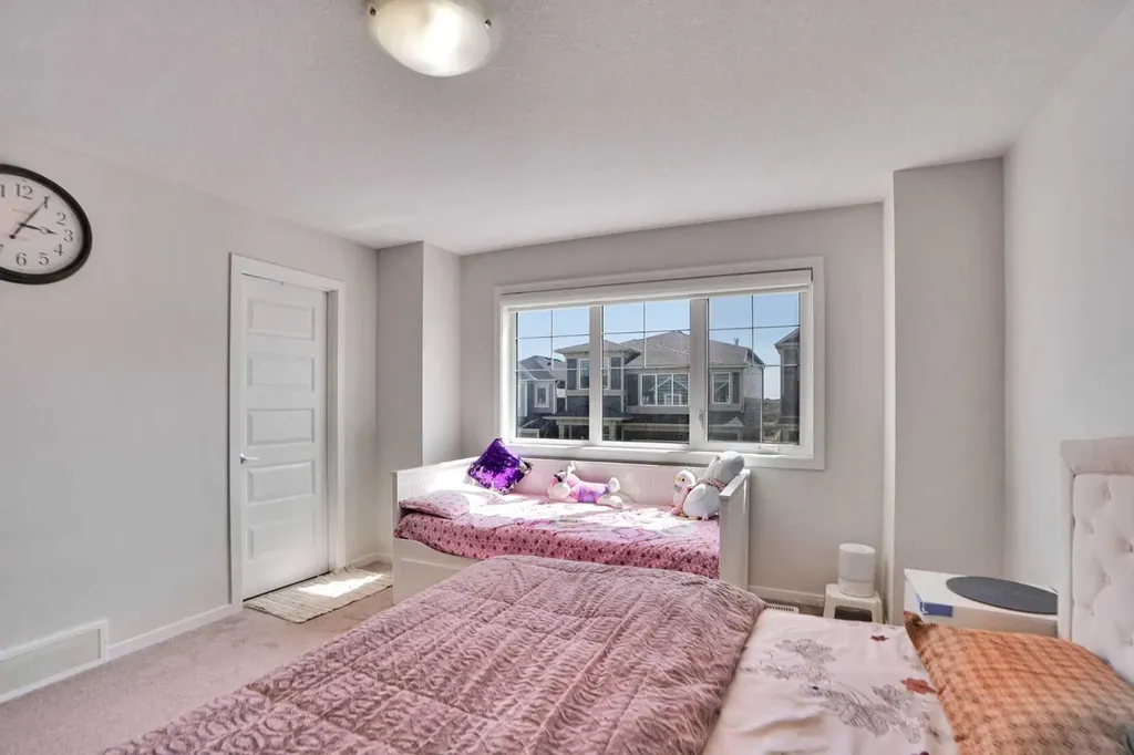 60 Cityside Grove NE Calgary AB T3N 1C9
